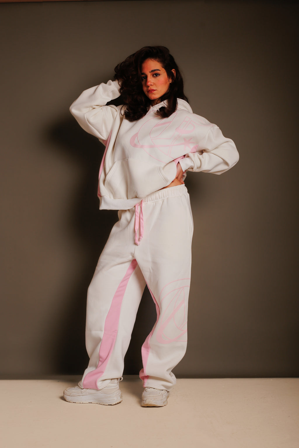 Full cursed white set