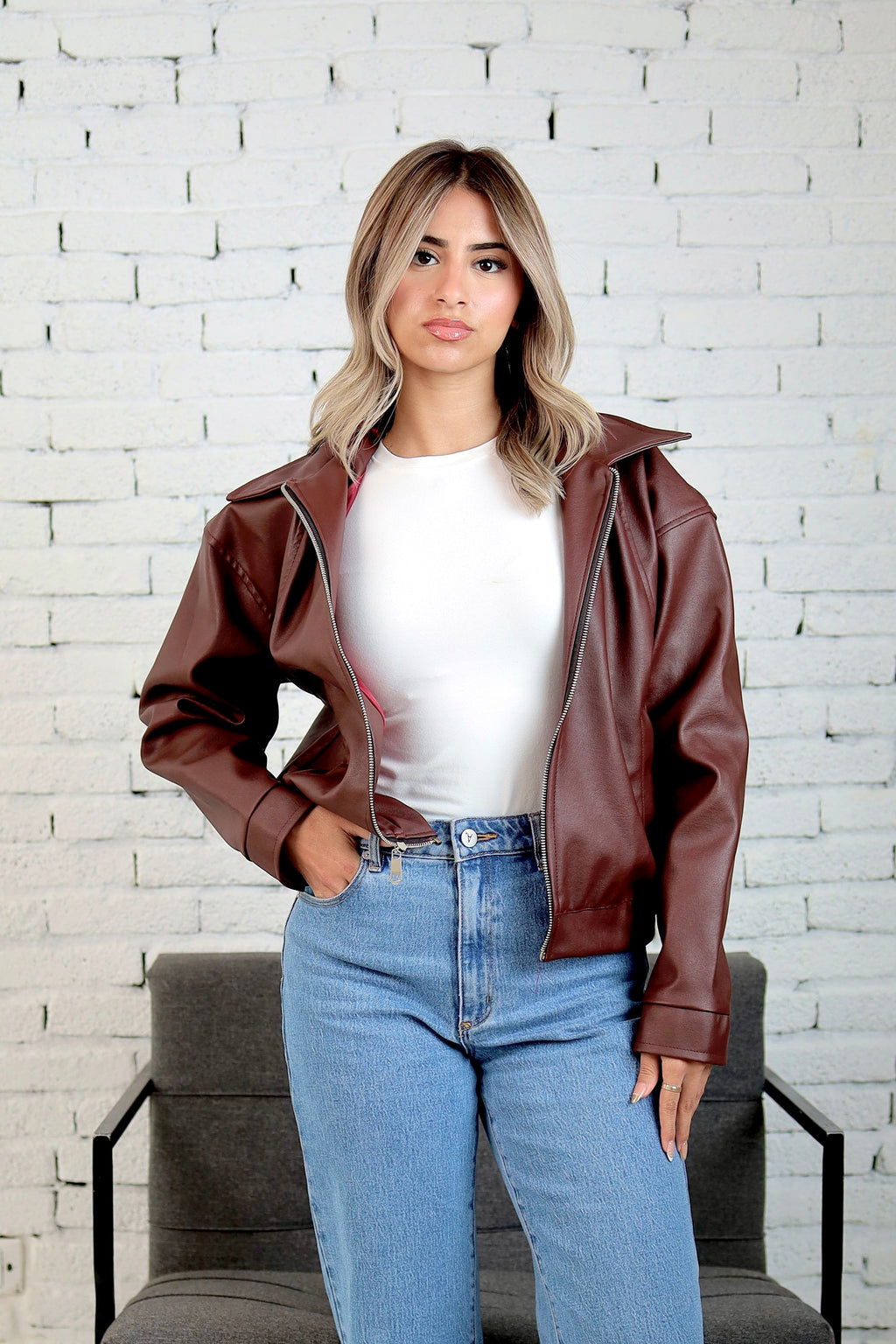 CROPPED BURGUNDY LEATHER JACKET